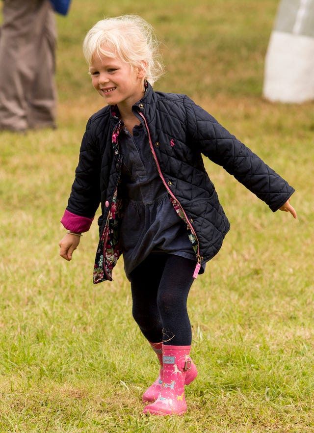 Isla Phillips